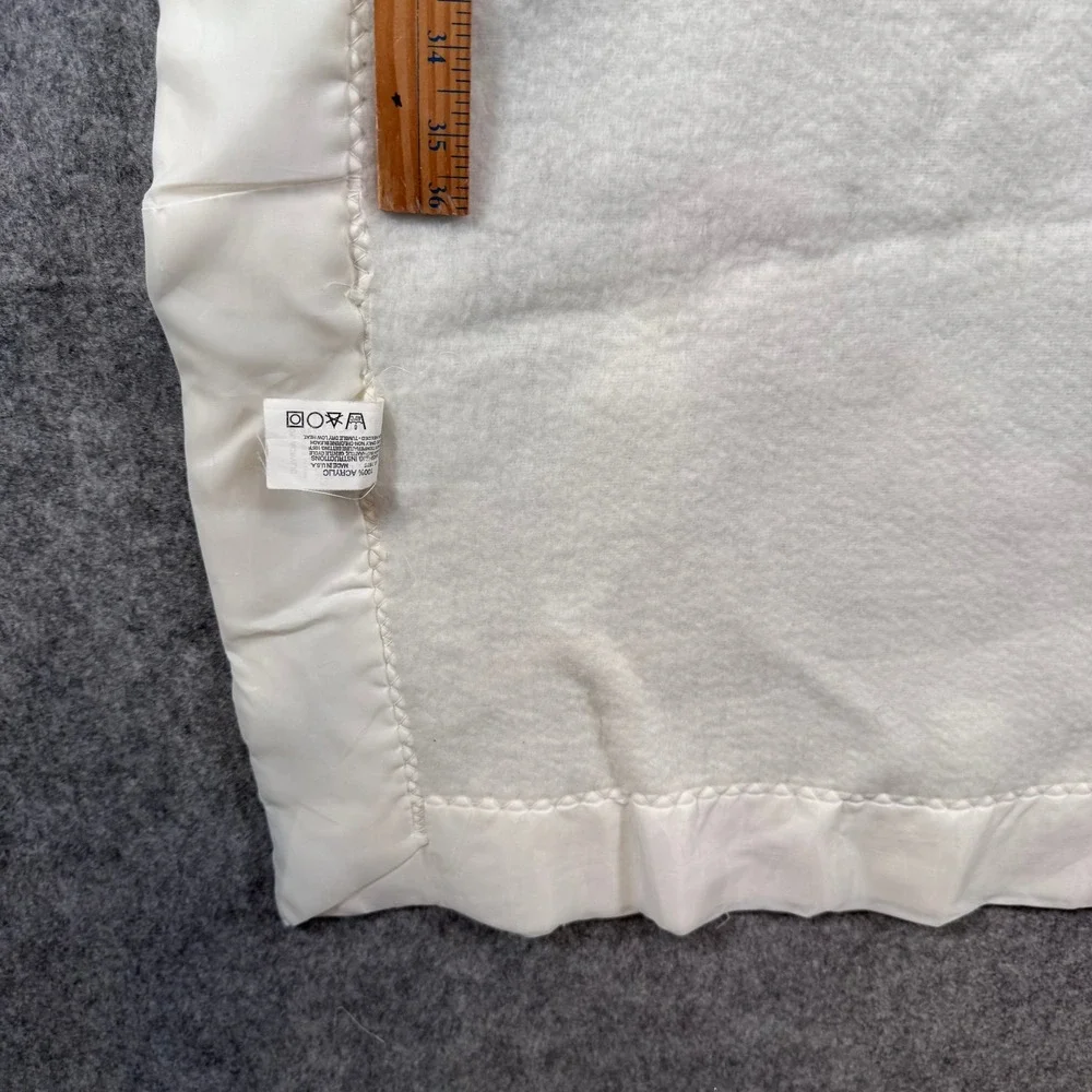 Vintage Satin Trim Baby Blanket Kids OS Fleece White Nursery USA Made Carters 90